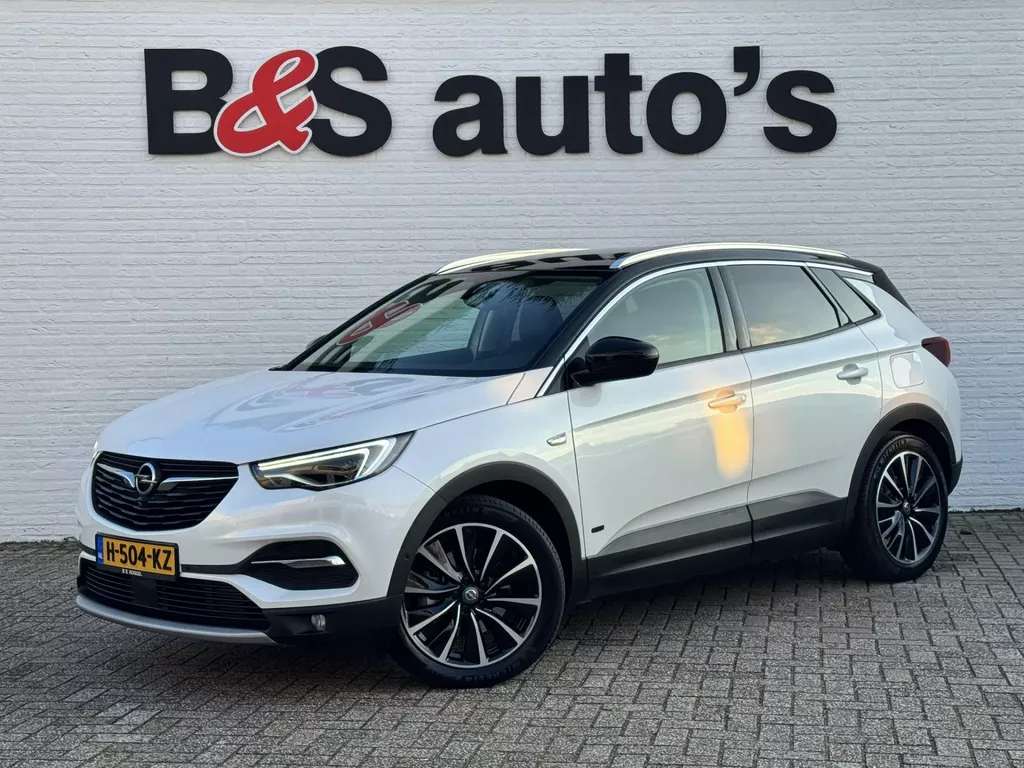 Opel Grandland X 1.6 Turbo Hybrid4 Ultimate AWD Climate Cruise Stoelverwarming/-ventilatie Navi Sensoren+camera Apple / Android