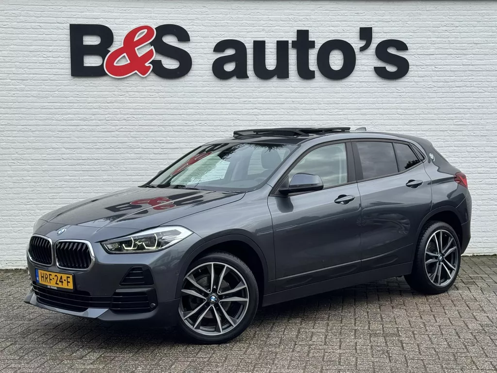 BMW X2 SDrive18i High Executive LED 19" M-sport velgen Panorama Sfeer verlichting Leder Cruise Clima