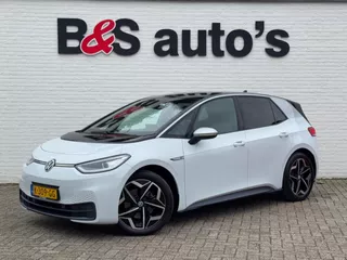 Volkswagen ID.3 First Plus 58 kWh SOH 86% Adaptive cruise Climate Stuur-/stoelverwarming Navi Apple / Android DAB