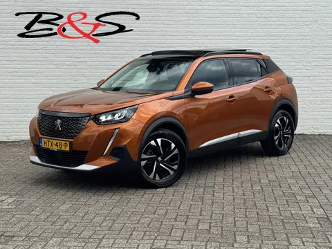Peugeot 2008 1.2 PureTech Allure Automaat Led Panorama 360 Camera Trekhaak afn. Carplay Cruise