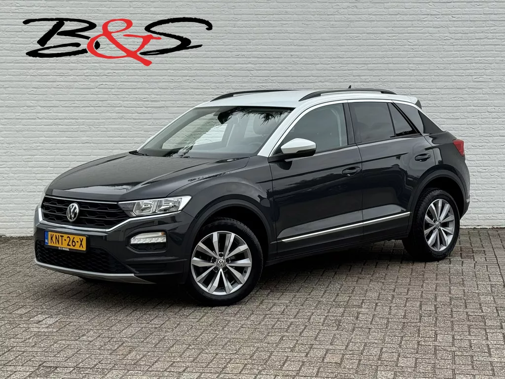 Volkswagen T-ROC 1.5 TSI Sport Camera Adaptieve cruise Digitaal dashboard Pdc voor+achter
