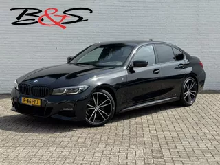 BMW 3-serie 318i Business Edition M-Sport Full Led Carplay Automaat Digital Dash Camera Leder Cruise Navi