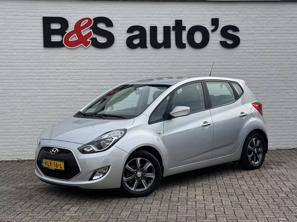 Hyundai IX20 1.6i Go! Automaat Parkeer sensoren Clima Cruise Stuur en stoelverwarming